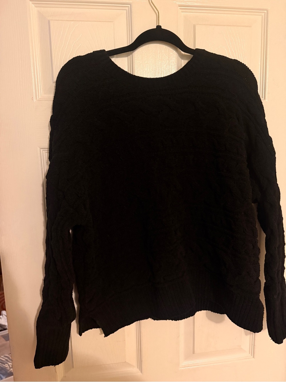 Time and Tru Black Cable Knit Scoopneck Sweater